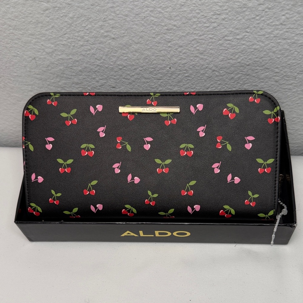 Aldo Womens Black Cherry Heart Print Zip Around Continental Wallet Gold Logo